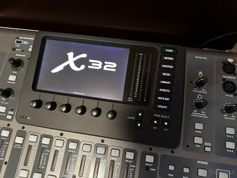 Behringer X32 32kanálový digitální mixážní pult včetně Thon - 8