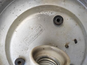 Lustry a osvětlení - 8