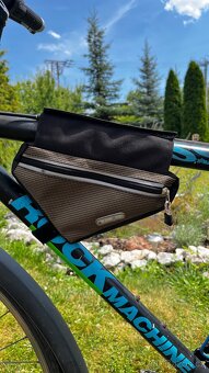 Pánské silniční kolo ROCK MACHINE - 8