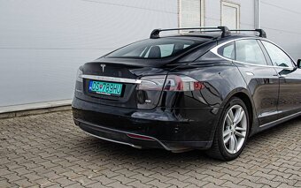 Tesla Model S 85 Free Supercharger - 8