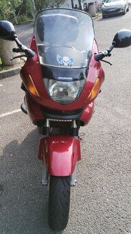 Honda NT650V Deauville - 8