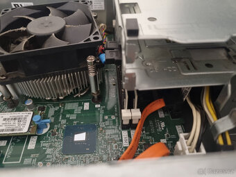 Dell Vostro 3470 - 8