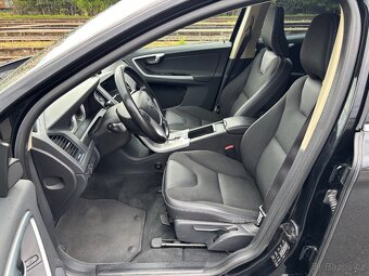 Volvo XC60 D5 AWD 2,4 151kW - 8