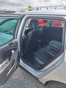 Volkswagen Passat 2.0Tdi 125Kw Highline DSG - 8