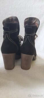 Lasocki polokozačky na blokovém podpatku - 8
