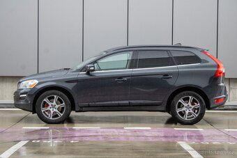 Volvo XC60 D5 (151kW) AWD Momentum Geartronic - 8