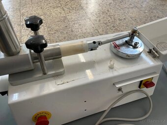 Plnicí a dávkovací stroj (lot: 4) - 8