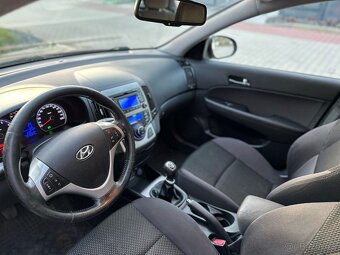 Hyundai i30 1.6i 92kW Rv.2013 1 Majitel Původ CZ - 8