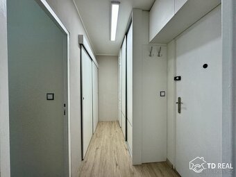 Pronájem byt 1+1, 40 m2 - Brno - Černá Pole, ev.č. 00950 - 8