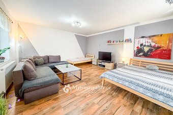 Prodej, rodinný dům, 550 m2 - Jaroslavice, ev.č. LU2502 - 8