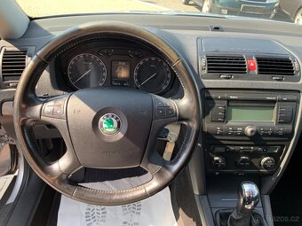 Škoda Octavia II combi 1.6 MPI Ambition r.v.2008 - 8