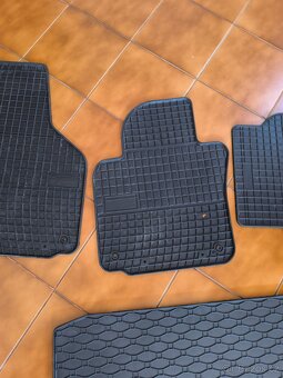 Gumové koberce škoda Octavia combi ll - 8
