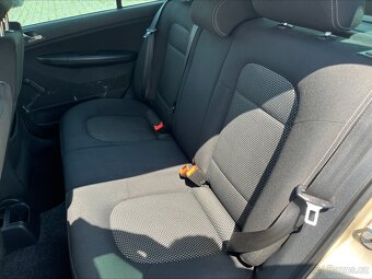 Škoda Fabia Combi 1.4 55kW 2006, klima, tažné, vyhř. sedačky - 8