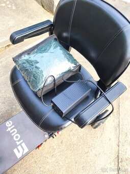 Elektrický skútr pro seniory - 8