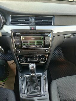 SUPERB COMBI 2.0 tdi 103 kw 4x4 - 8