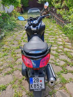 Yamaha X-max 125 - 8