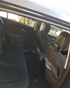 Kia Sportage 1.7 CRDI L 2WD - 8