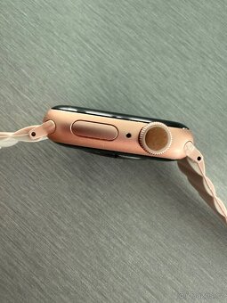 Apple Watch Series 6 40mm Zlatý hliník - 8