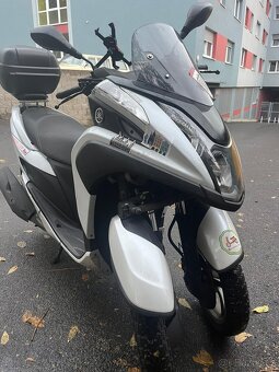 Yamaha Tricity 125 (Loupež v obchodě Hublot) - 8