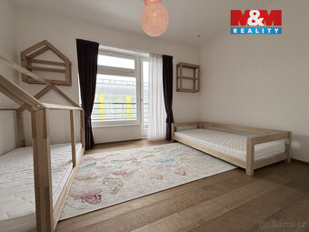 Pronájem bytu 3+kk, 91 m², Dolní Břežany, Náměstí Na Sádkách - 8
