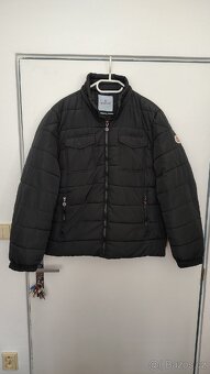 Bunda prošívaná Moncler. - 8