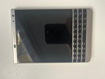 BlackBerry Passport Silver edition - 8