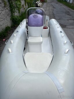 Prodám motorový člun - 8