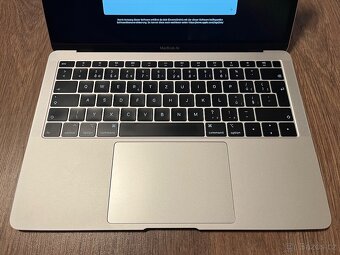 MacBook Air 2018 i5 RAM 8GB SSD 128GB (velmi pěkný) - 8