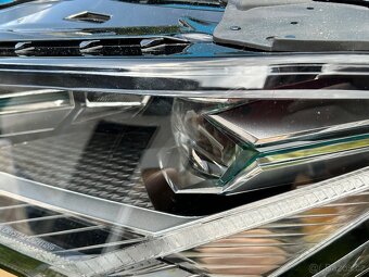 Prodám originální LED světlomety Škoda Superb IV - 8