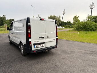 Opel Vivaro skříňový - 8