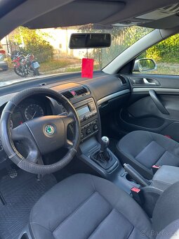 Škoda Octavia 2 1.9TDI 77kW /Climatronic/Výhřev/STK 9/2026 - 8