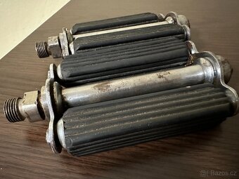 ČZ Zbrojovka pedály ako nové - 8