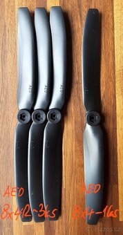 Nové modelářské vrtule různé druhy 38ks - 8