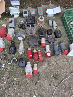 Přebytky ekektro,levne,nebo simbolicky - 8