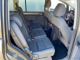 VW Touran 1.6 TDi 77kw manuál - 8