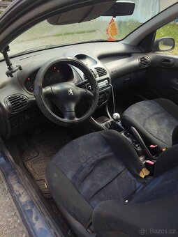 Peugeot 206 1.4 benzín - 8