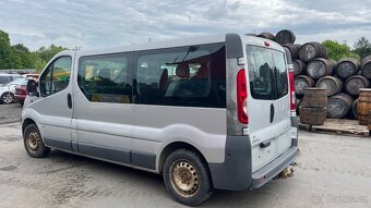 Opel Vivaro 2.0dci M9R E7 Na náhradní díly - 8