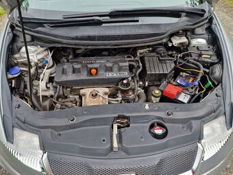 Honda civic 1.8 i vtec - 8