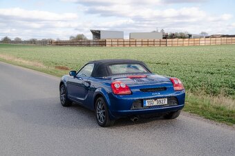 Toyota MR2 spyder - 8