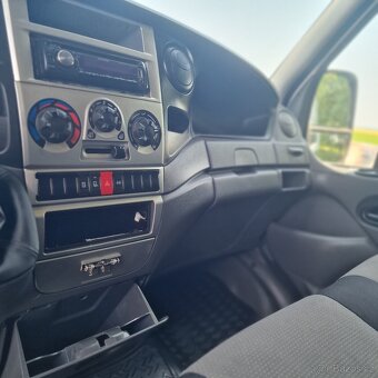 Iveco Daily 35 S 12 V- střední - 8