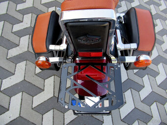 Suzuki VS 800 Intruder - 8