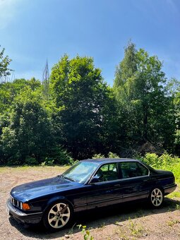 BMW E32 740iL, r. 1992 - 8