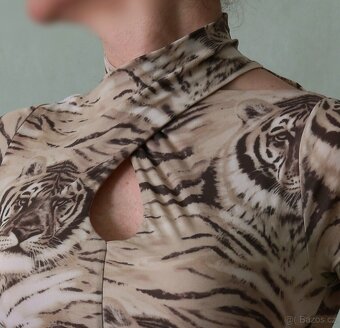 Tričko / roláček s tygříky C&A vel.XS - 8