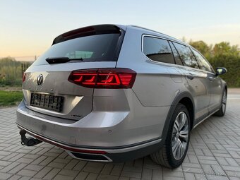 VW Passat Alltrack 4Motin/MatrixLed/Virtual/Kamera/126Tkm - 8