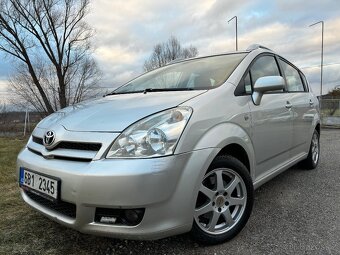 Toyota Corolla Verso 2.0D4D - 8