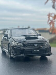 SUBARU zberatelsky model v mierke 1:18. - 8