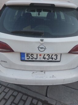 Opel astra 1.6l 100kw automat 130tkm nová stk - 8