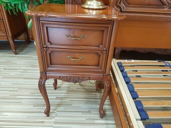 CHIPPENDALE LOŽNICE JAK NOVÁ VELMI DRAHÝ MODEL - 8