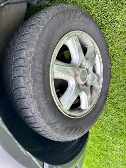 HYUNDAI TUSCON - 8