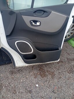 RENAULT TRAFIC 3 RV 2018 P.P. DVEŘE KOMPLETNÍ NASTROJENÉ - 8